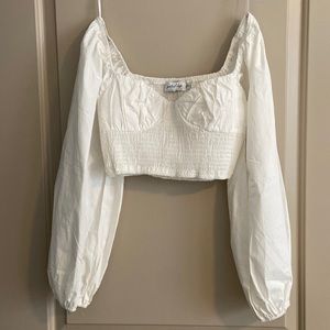 White balloon sleeve crop top